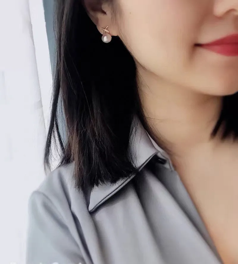 Zircon high luster natural freshwater pearl earrings