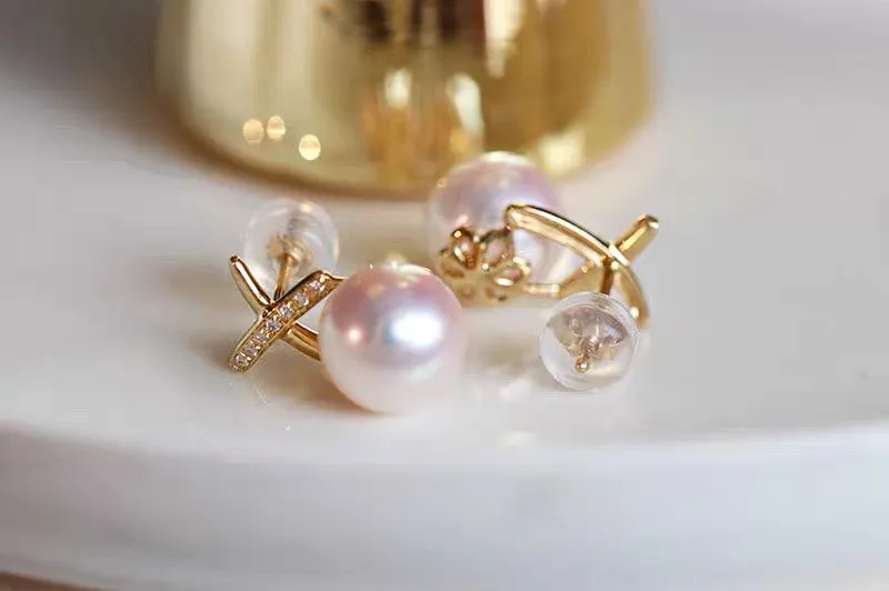 Zircon high luster natural freshwater pearl earrings